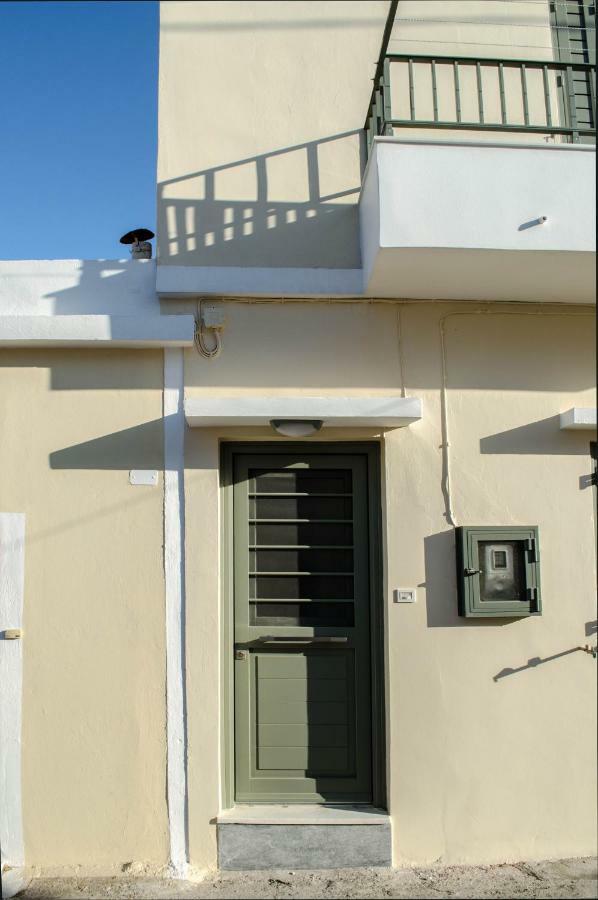 City Apartment Ermoupoli Luaran gambar